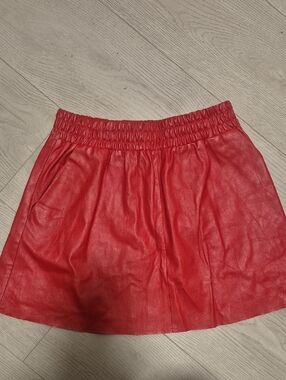 BCBGMaxAzria Red Faux Leather Elastic-Waist Mini Skirt